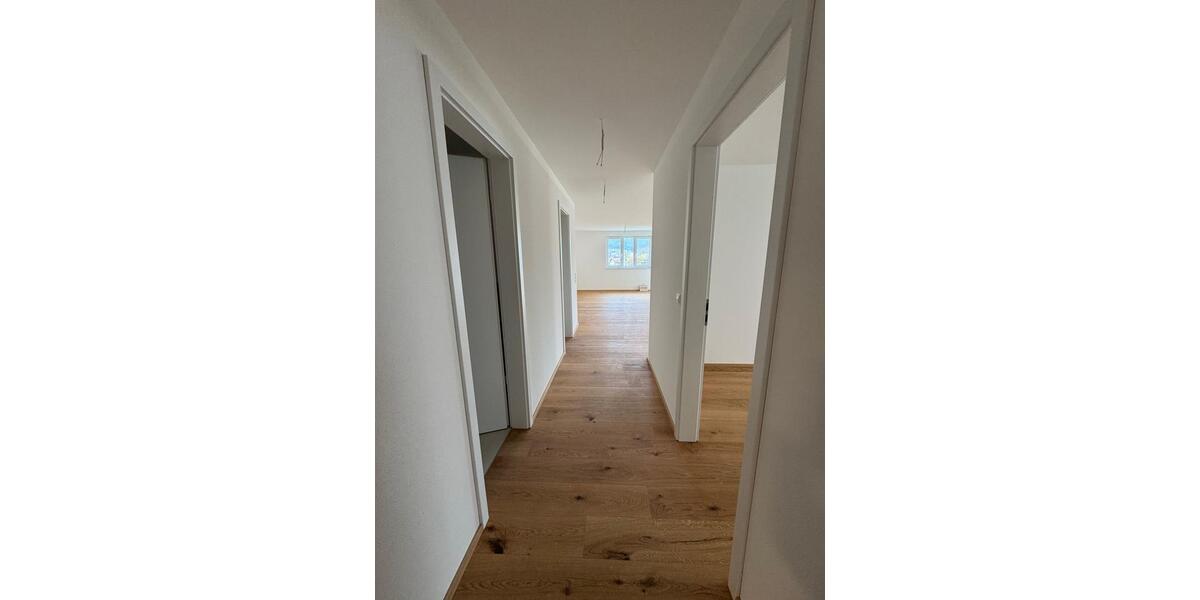 Etagenwohnung Plüderhausen - 3 Zimmer, 101 m&sup2;, 1.300&euro; | Angebot:25236264