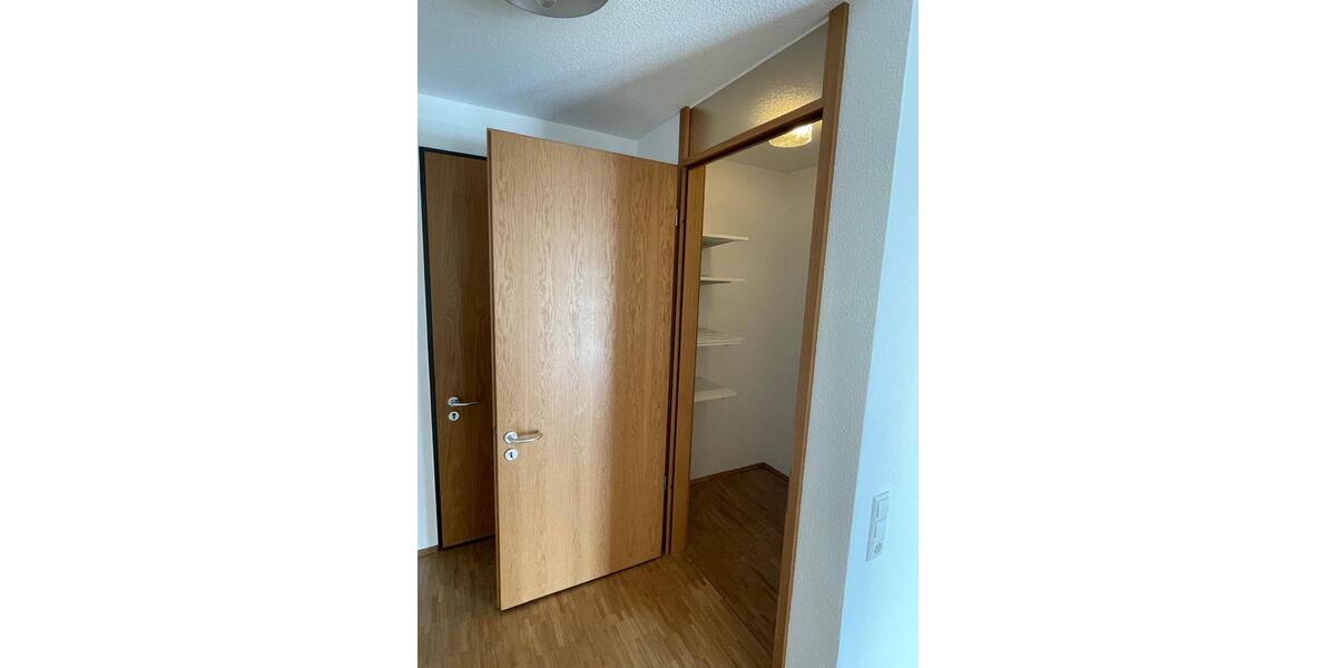 Etagenwohnung Denkendorf - 3 Zimmer, 83 m&sup2;, 1.270&euro; | Angebot:25948432