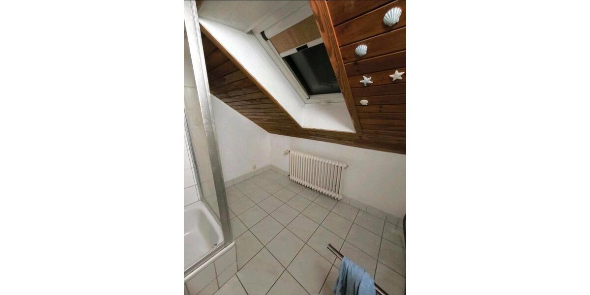 Dachgeschoßwohnung Göppingen Bruckwasen - 3 Zimmer, 75 m&sup2;, 925&euro; | Angebot:25022176