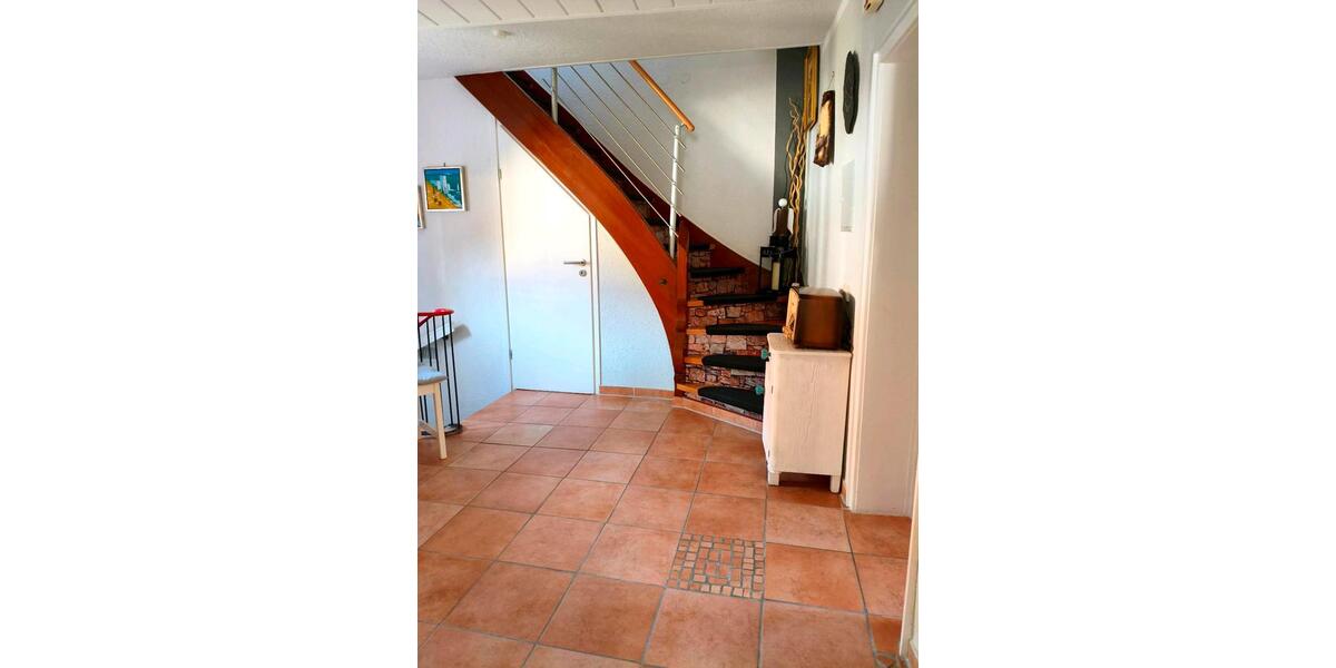 Einfamilienhaus Bad Urach - 6 Zimmer, 180 m&sup2;, 359.000&euro; | Angebot:25398135