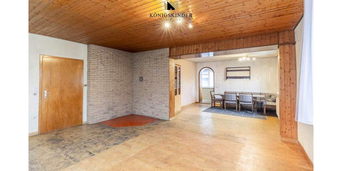 Mehrfamilienhaus, Wohnhaus Erkenbrechtsweiler - 9 Zimmer, 182 m&sup2;, 445.000&euro; | Angebot:25772704