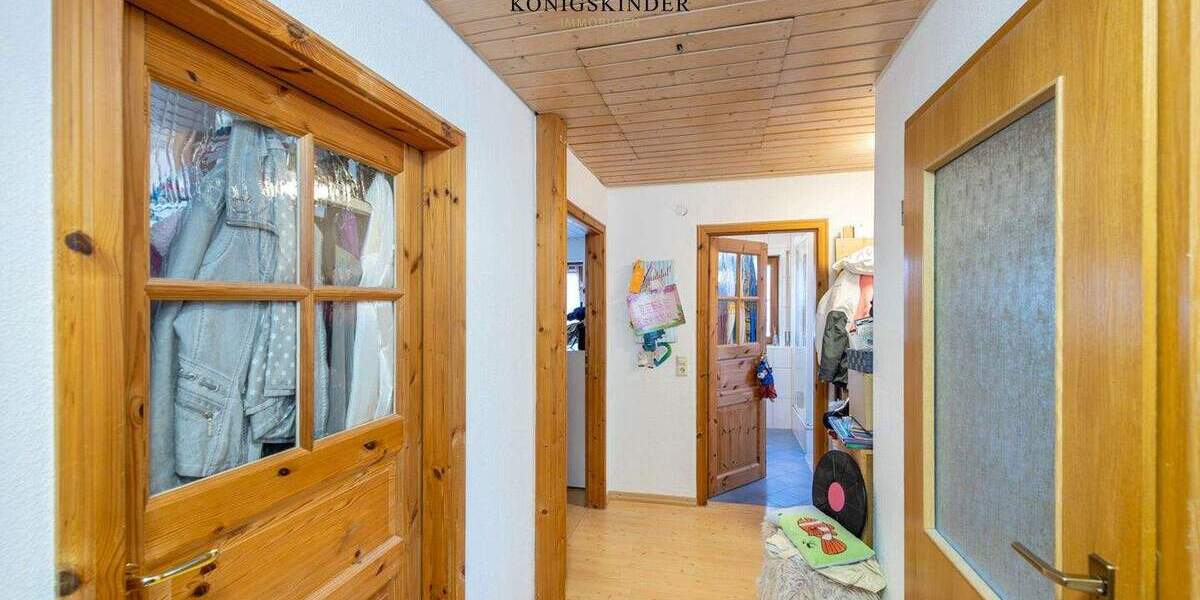 Einfamilienhaus Gruibingen - 8 Zimmer, 223 m&sup2;, 579.000&euro; | Angebot:25680029