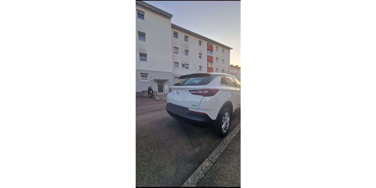 Opel Grandland X 106.242 km 13.500 &euro; Salach 73084