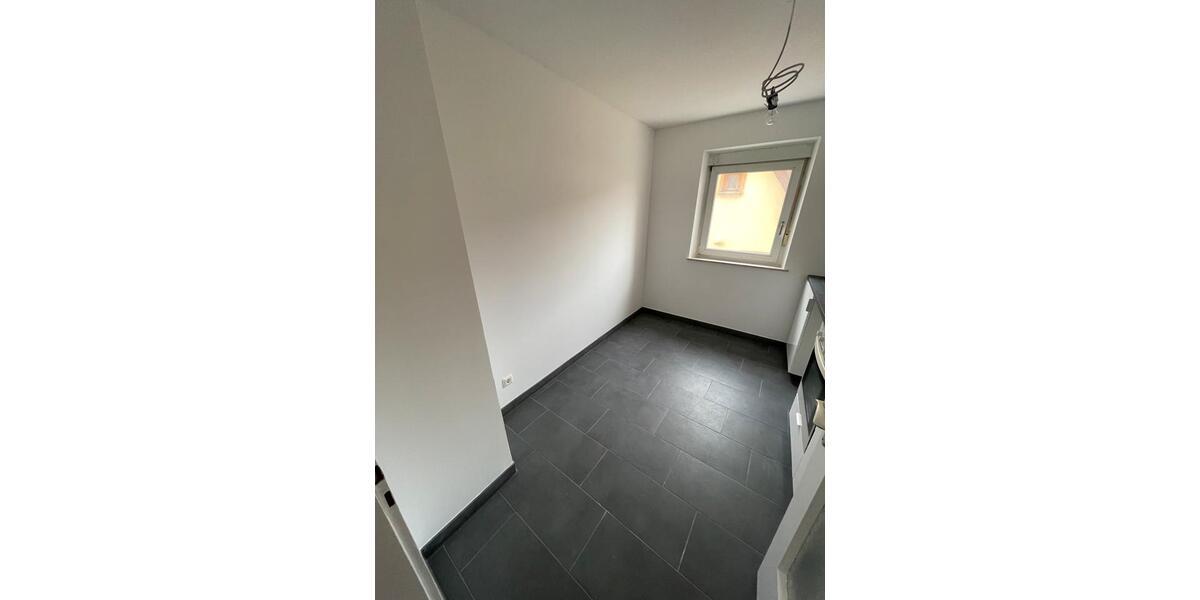 Etagenwohnung Gingen an der Fils - 3 Zimmer, 80 m&sup2;, 950&euro; | Angebot:26019850