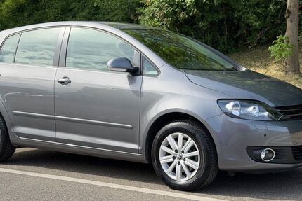 VW Golf 36.000 km 9.900 &euro; Fellbach 70736