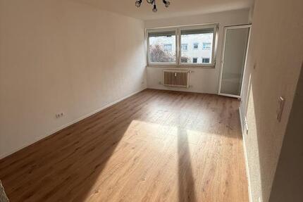 Wohnung Esslingen am Neckar Brühl - 2.5 Zimmer, 55 m&sup2;, 1.250&euro; | Angebot:27608155