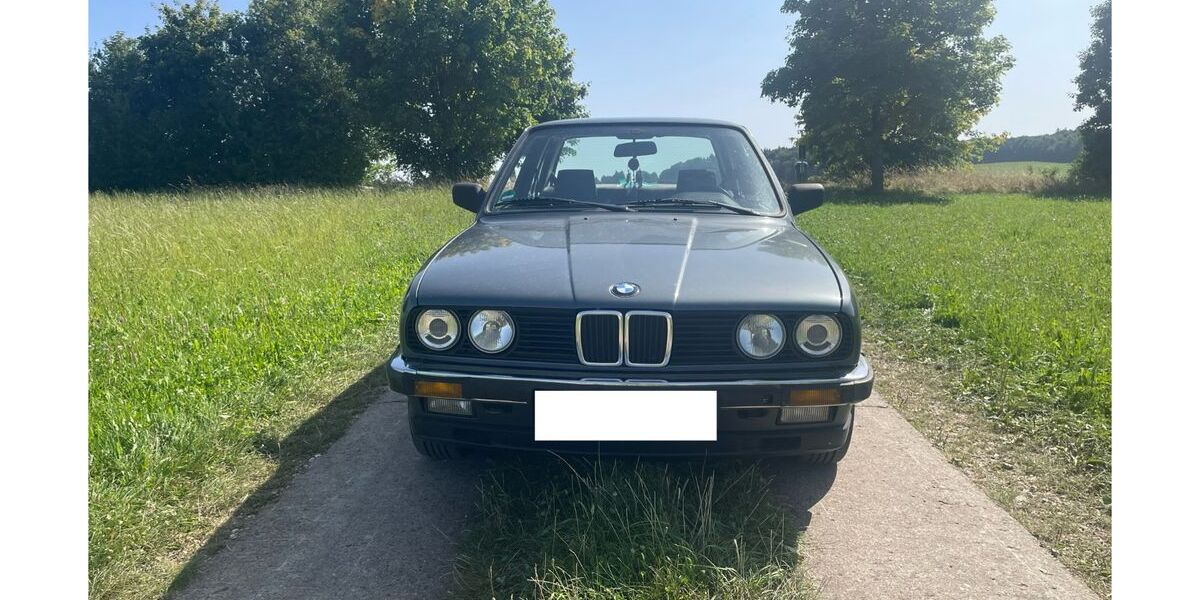 BMW 320 93.205 km 22.000 &euro; Römerstein 72587