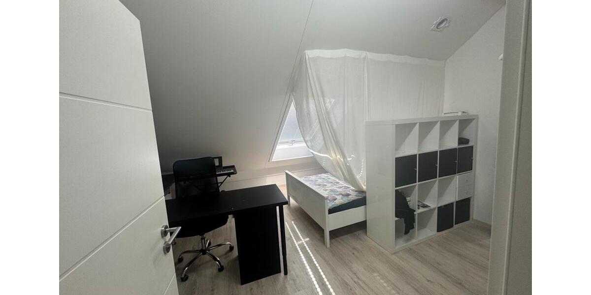 Reihenhaus Schwäbisch Gmünd - 5 Zimmer, 141 m&sup2;, 2.100&euro; | Angebot:27572536
