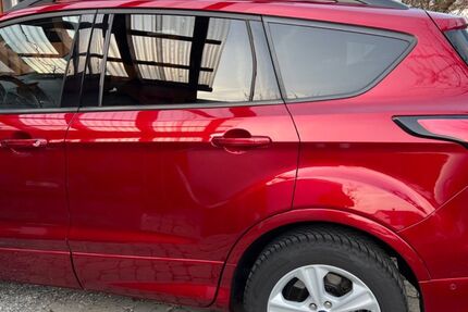 Ford Kuga 122.000 km 14.999 &euro; Mutlangen 73557