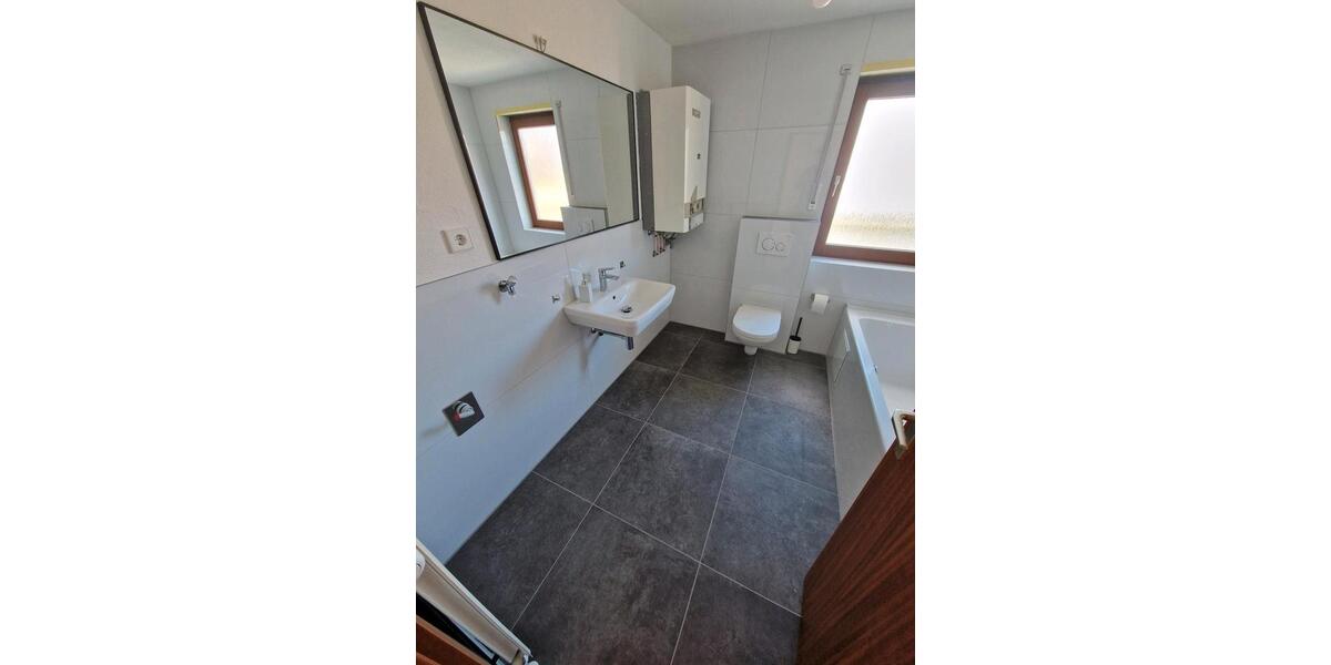 Maisonettenwohnung Fellbach - 4.5 Zimmer, 111 m&sup2;, 1.999&euro; | Angebot:25839376