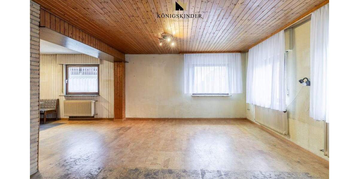 Mehrfamilienhaus, Wohnhaus Erkenbrechtsweiler - 9 Zimmer, 182 m&sup2;, 445.000&euro; | Angebot:25772704