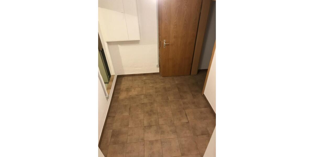 Etagenwohnung Gruibingen - 2.5 Zimmer, 87 m&sup2;, 690&euro; | Angebot:25746046