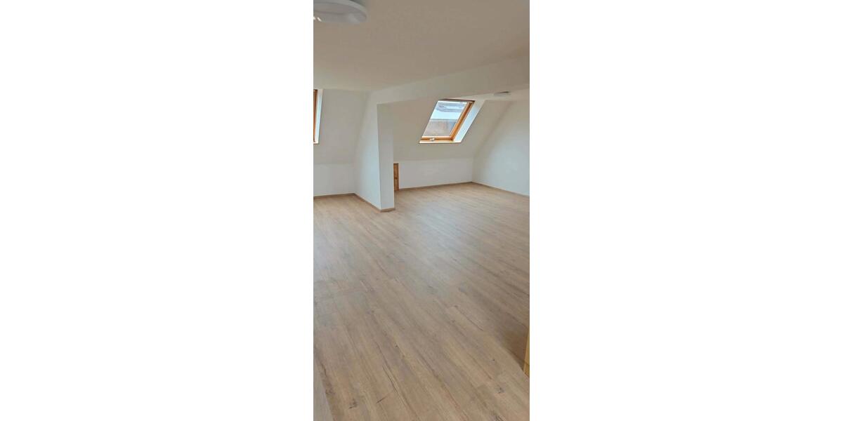 Etagenwohnung Westerheim - 5 Zimmer, 120 m&sup2;, 450&euro; | Angebot:25987972