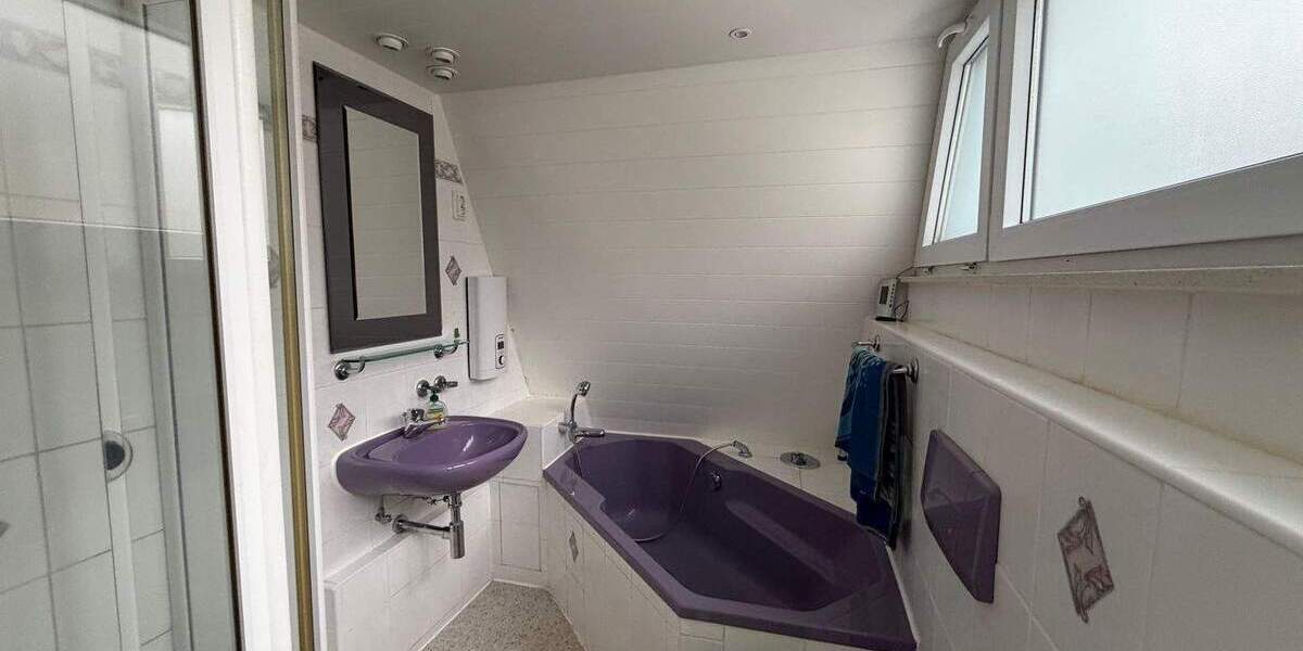 Mehrfamilienhaus, Wohnhaus Spraitbach - 6 Zimmer, 125 m&sup2;, 198.000&euro; | Angebot:25812003