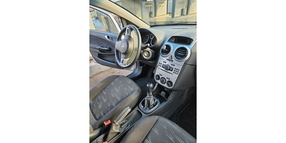 Opel Corsa 182.750 km 2.350 &euro; Wendlingen am neckar 73240