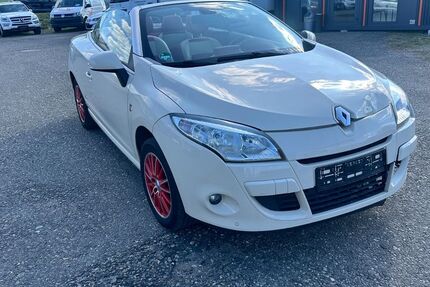 Renault Megane 74.000 km 5.890 &euro; Essingen 73457
