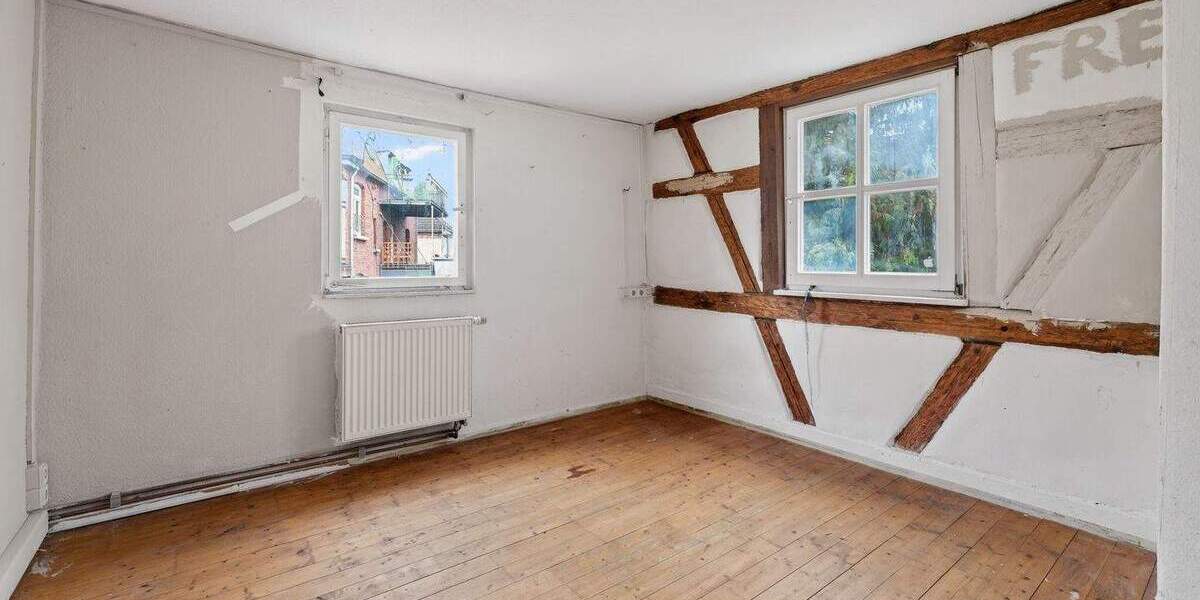 Mehrfamilienhaus, Wohnhaus Schwäbisch Gmünd - 9 Zimmer, 155 m&sup2;, 249.000&euro; | Angebot:25776973