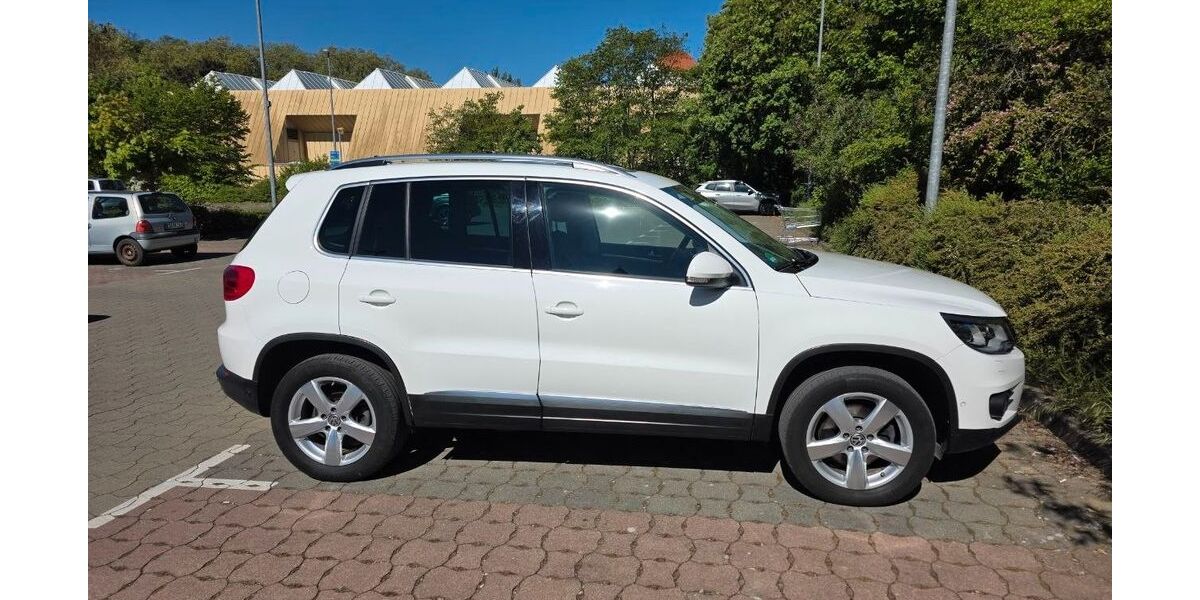 VW Tiguan 131.500 km 12.100 &euro; Esslingen am Neckar 73732