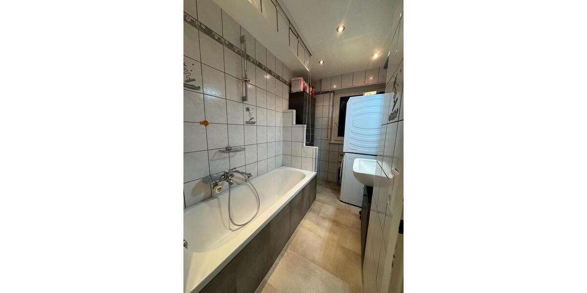 Etagenwohnung Weinstadt - 3.5 Zimmer, 82 m&sup2;, 299.000&euro; | Angebot:26019888