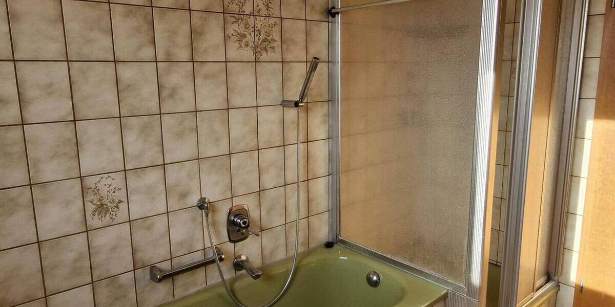 Einfamilienhaus Nürtingen Raidwangen - 9 Zimmer, 213 m&sup2;, 649.000&euro; | Angebot:25707777