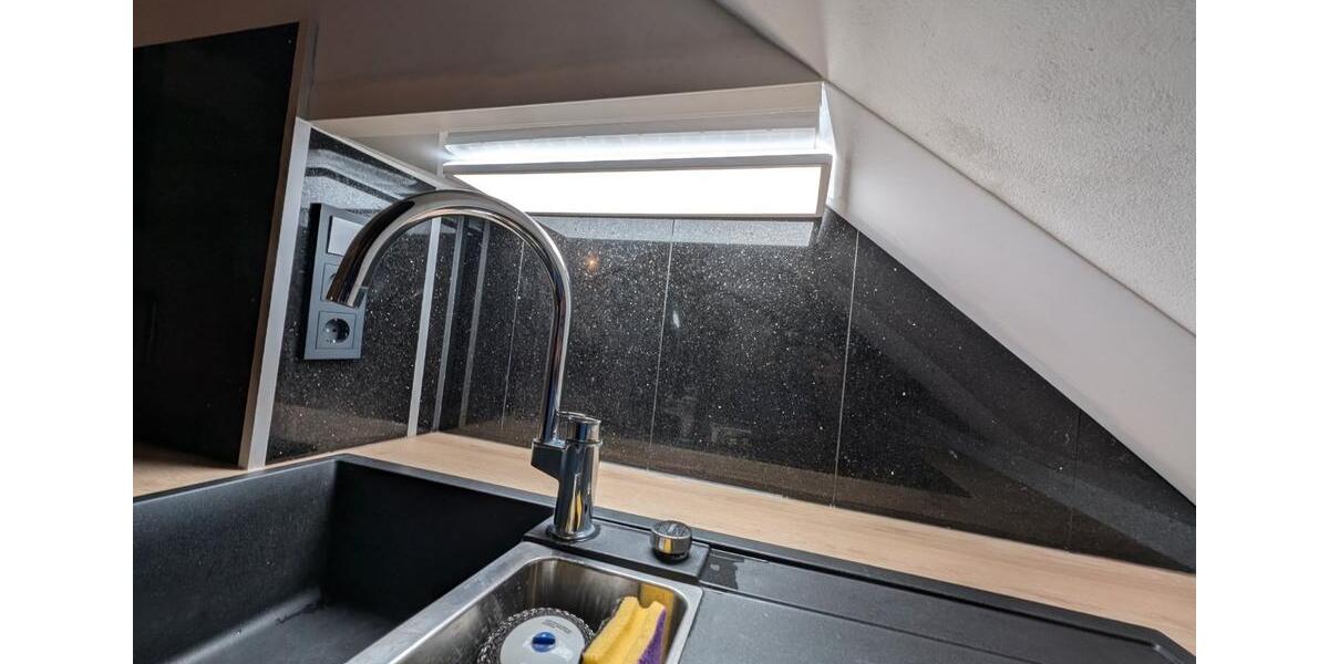 Dachgeschoßwohnung Laichingen - 3.5 Zimmer, 81 m&sup2;, 1.200&euro; | Angebot:25989323