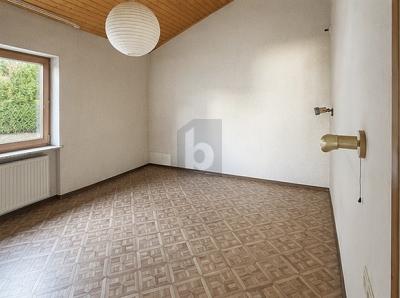 FAMILIENIDYLL MIT AUSBAUPOTENZIAL - Einfamilienhaus Dettingen an der Erms | Angebot:27093406