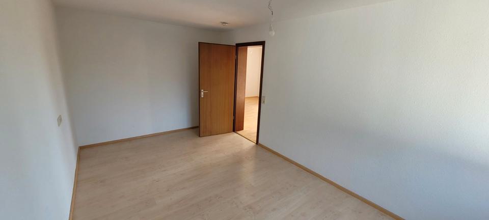 Etagenwohnung Esslingen am Neckar Brühl - 3.5 Zimmer, 86 m&sup2;, 1.200&euro; | Angebot:26654953