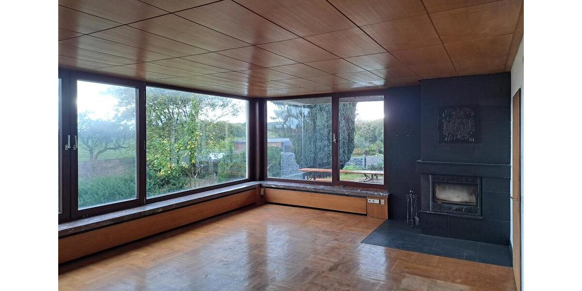 Villa Laichingen - 11 Zimmer, 318 m&sup2;, 2.400&euro; | Angebot:27623338
