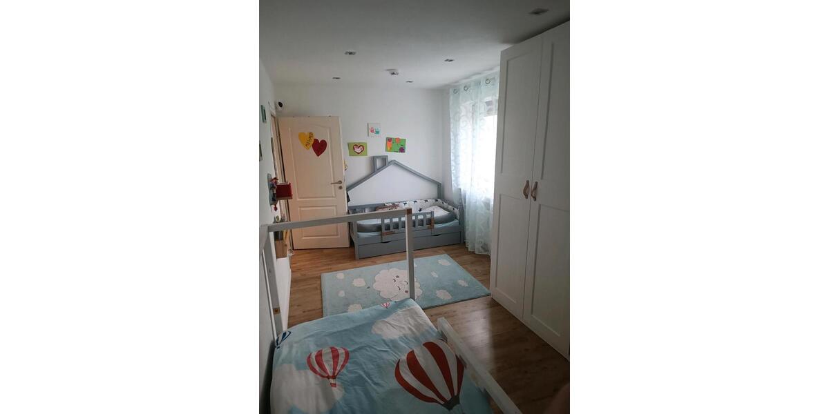 Etagenwohnung Göppingen Faurndau - 4 Zimmer, 100 m&sup2;, 1.300&euro; | Angebot:26023528