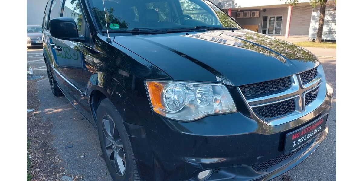 Dodge Grand Caravan 122.025 km 6.999 &euro; Fellbach 70736