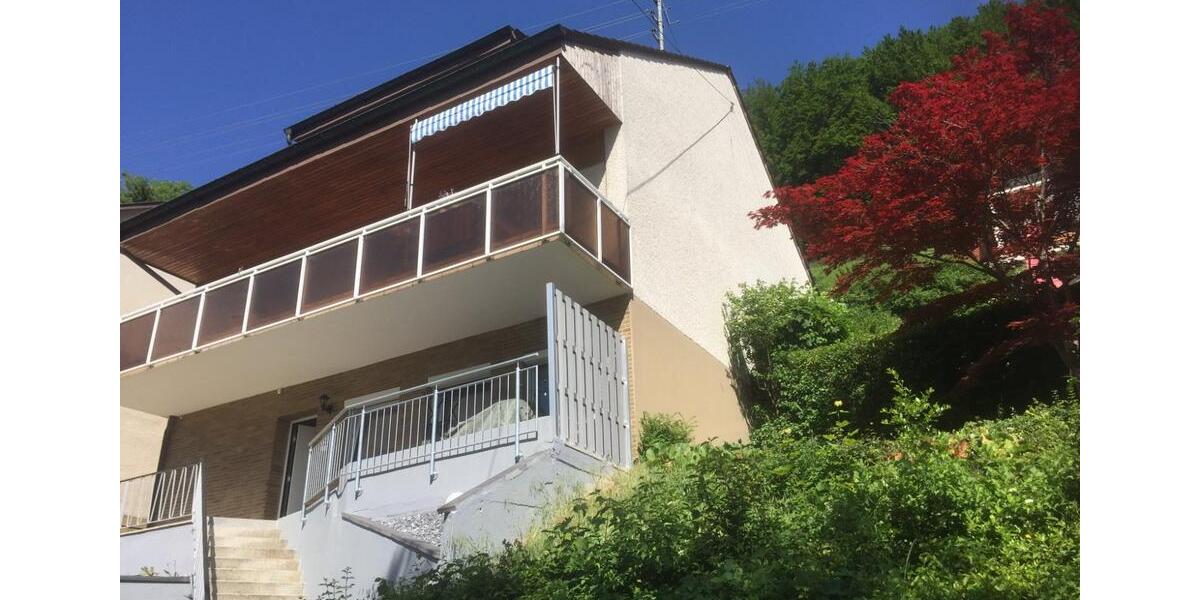 Etagenwohnung Gruibingen - 2.5 Zimmer, 87 m&sup2;, 690&euro; | Angebot:25746046