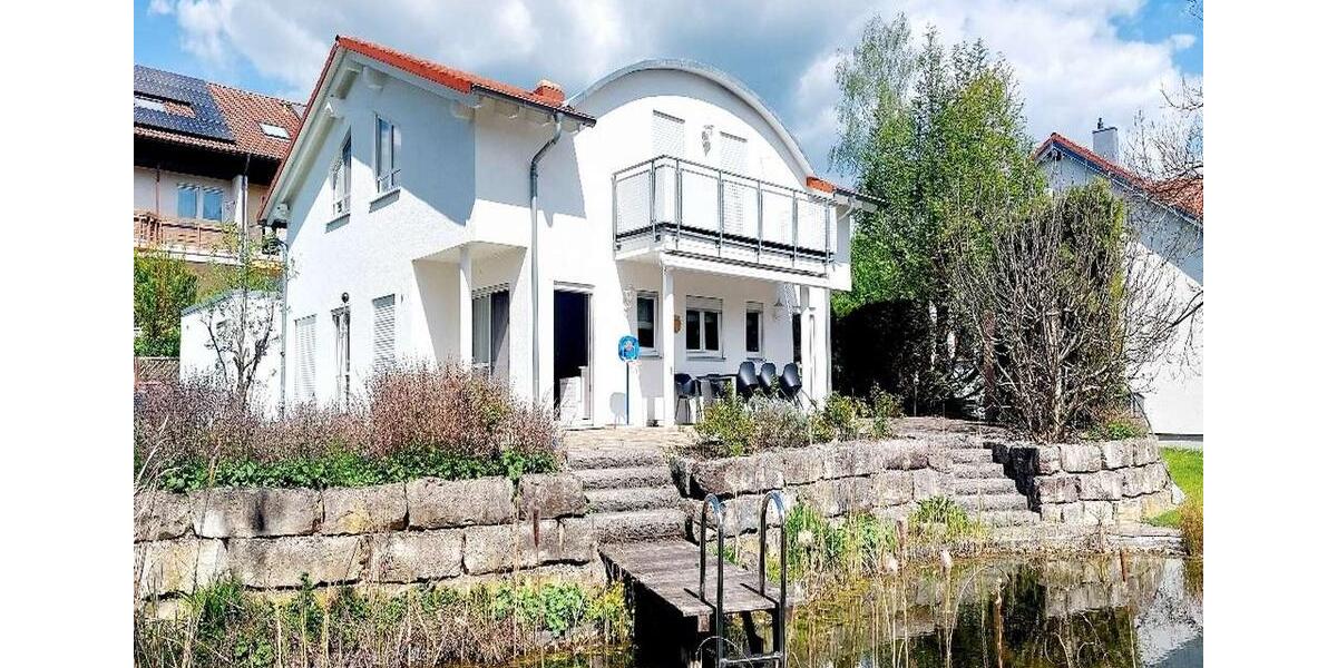 Einfamilienhaus Eislingen (Fils) - 5.5 Zimmer, 166 m&sup2;, 2.100&euro; | Angebot:26438109