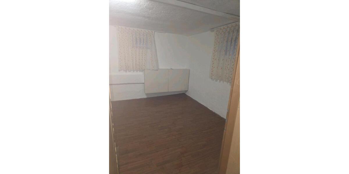 Erdgeschoßwohnung Deggingen - 1 Zimmer, 65 m&sup2;, 540&euro; | Angebot:26040717