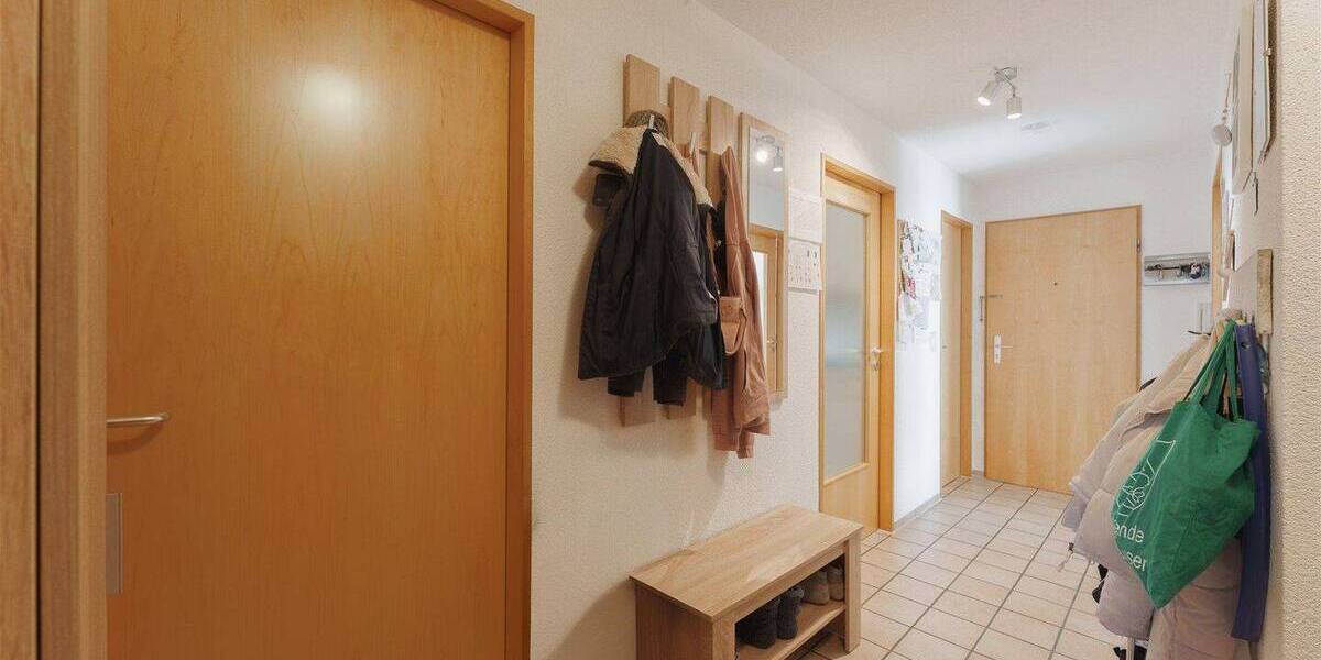 Etagenwohnung Ebersbach an der Fils Ebersbach - 4 Zimmer, 89 m&sup2;, 325.000&euro; | Angebot:25970847