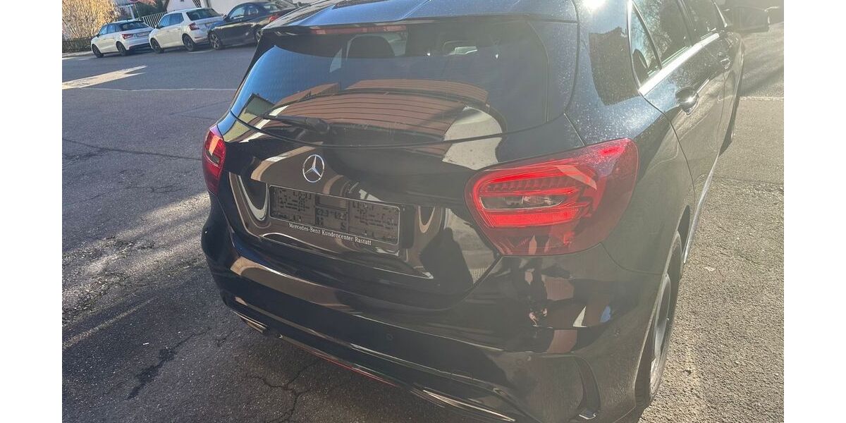 Mercedes-Benz A 180 111.000 km 14.900 &euro; Esslingen 73732