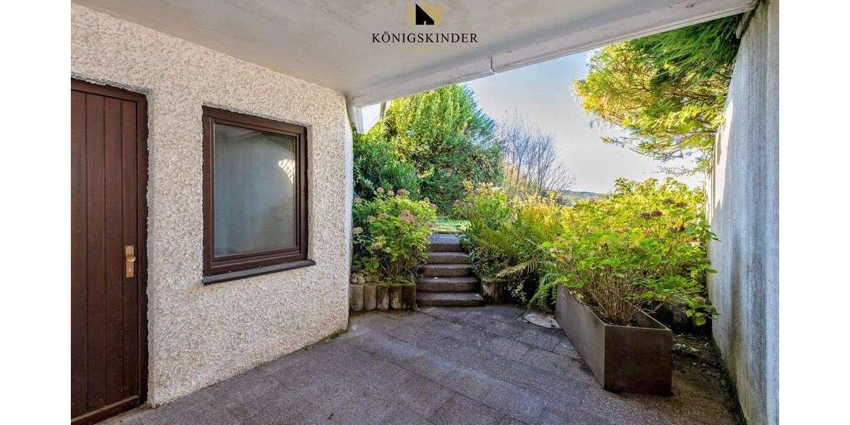 Einfamilienhaus Schorndorf - 7 Zimmer, 240 m&sup2;, 980.000&euro; | Angebot:25731507