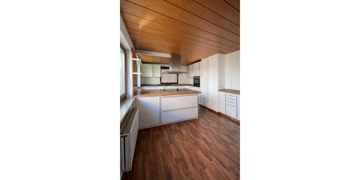Etagenwohnung Laichingen - 4.5 Zimmer, 113 m&sup2;, 1.300&euro; | Angebot:26671464