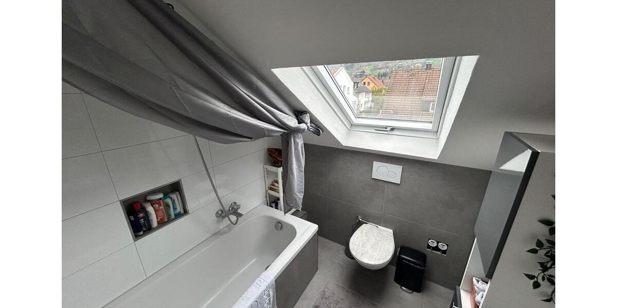 Dachgeschoßwohnung Gingen an der Fils - 3 Zimmer, 58 m&sup2;, 770&euro; | Angebot:25887904