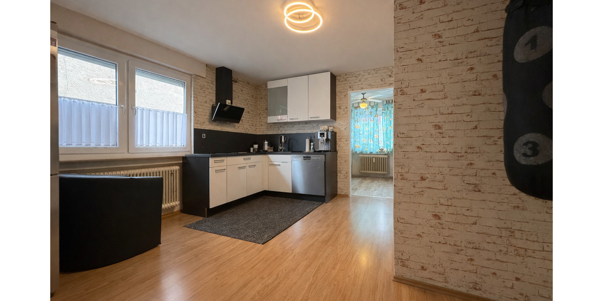 Mehrfamilienhaus, Wohnhaus Nürtingen - 8 Zimmer, 191 m&sup2;, 725.000&euro; | Angebot:25745890