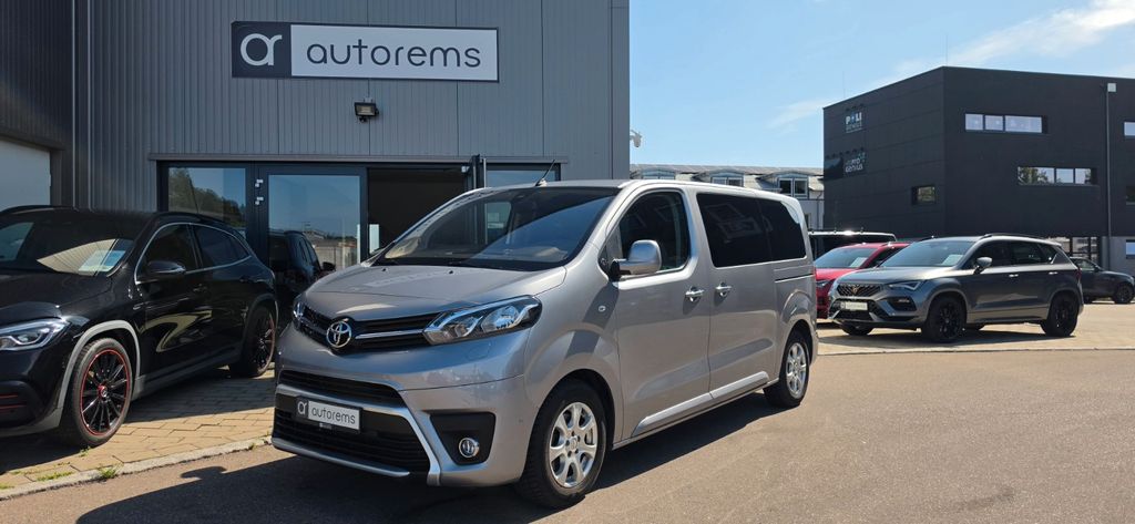 Toyota Proace (Verso) 68.000 km 33.999 &euro; Schwäbisch Gmünd 73529