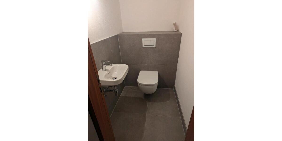 Erdgeschoßwohnung Eislingen (Fils) - 2 Zimmer, 81 m&sup2;, 1.110&euro; | Angebot:25404957