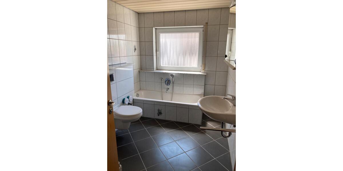 Etagenwohnung Adelberg - 3 Zimmer, 88 m&sup2;, 249.000&euro; | Angebot:26824175
