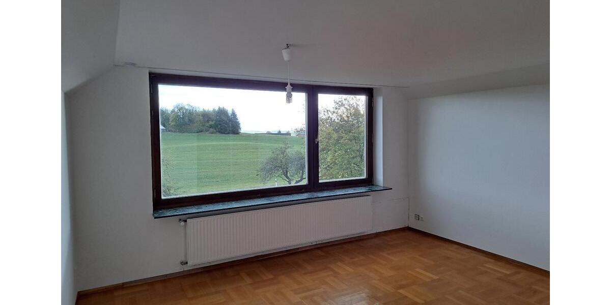 Villa Laichingen - 11 Zimmer, 318 m&sup2;, 2.400&euro; | Angebot:27623338