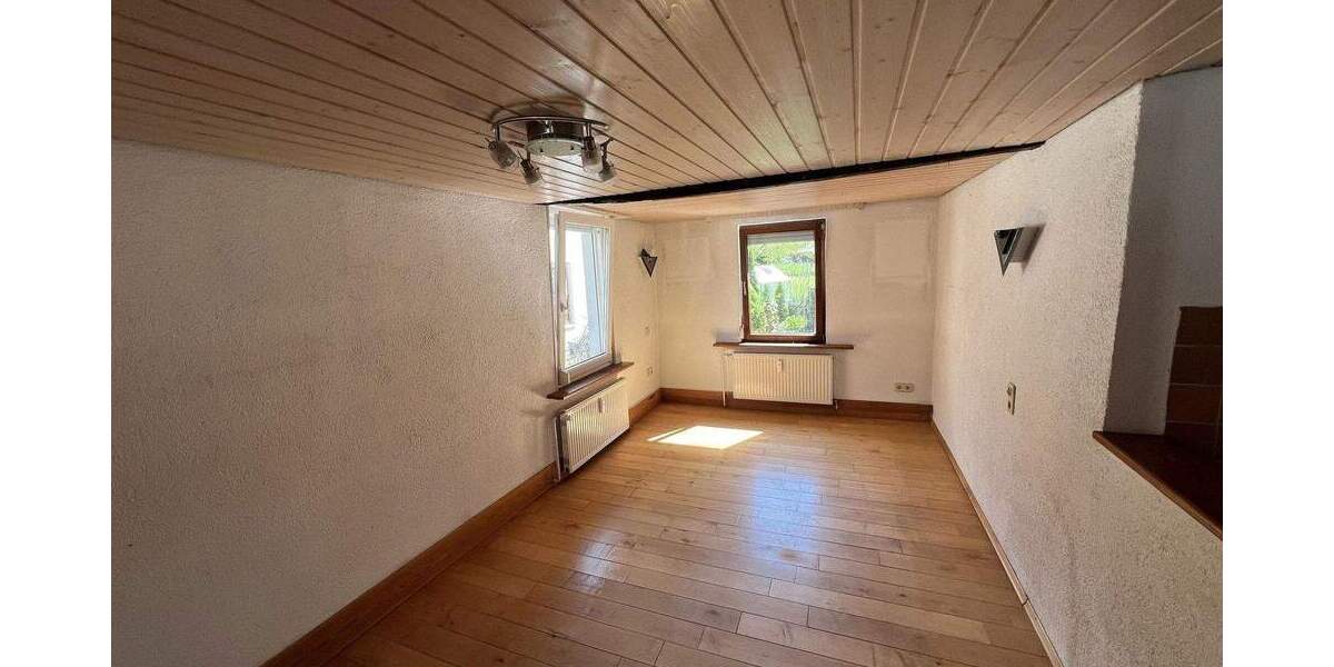 Etagenwohnung Dettingen - 5 Zimmer, 91 m&sup2;, 280.000&euro; | Angebot:25716219