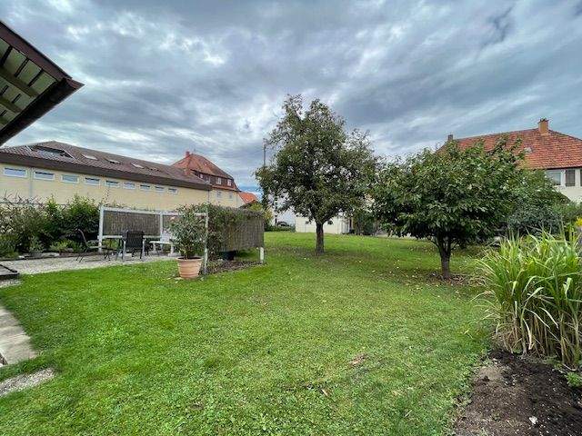 Einfamilienhaus Nürtingen - 7 Zimmer, 160 m&sup2;, 795.000&euro; | Angebot:25778848