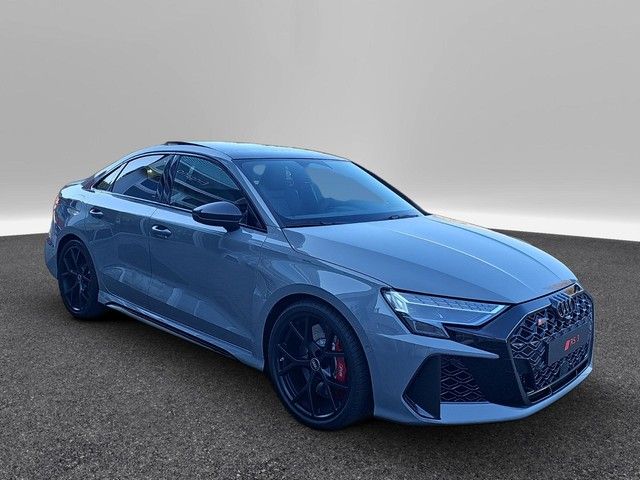 Audi RS3 3.000 km 78.875 &euro; Schwäbisch Gmünd 73527