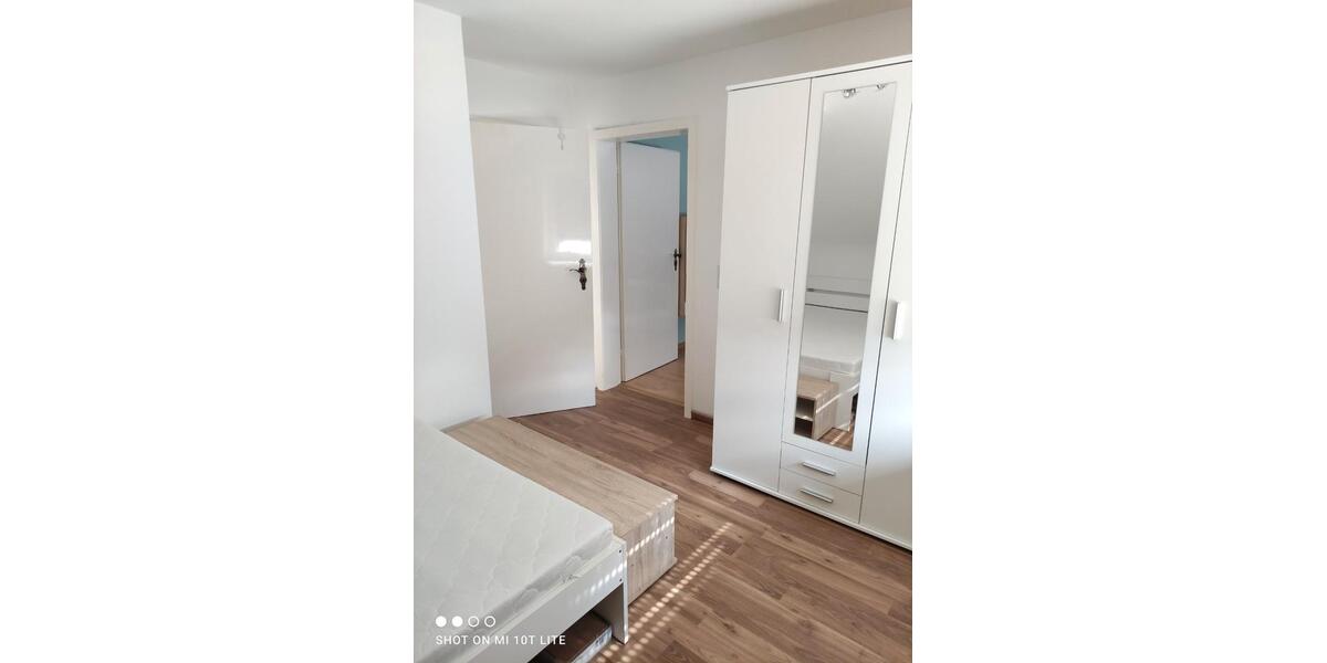Dachgeschoßwohnung Gammelshausen - 4 Zimmer, 45 m&sup2;, 440&euro; | Angebot:27611697