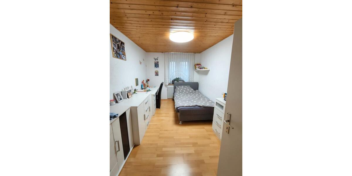 Etagenwohnung Oberboihingen - 5 Zimmer, 135 m&sup2;, 1.250.000&euro; | Angebot:27096387