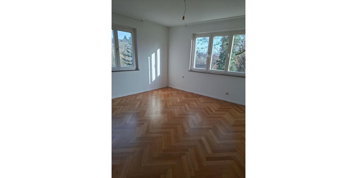 Etagenwohnung Esslingen am Neckar Hegensberg - 3 Zimmer, 74 m&sup2;, 900&euro; | Angebot:25898450