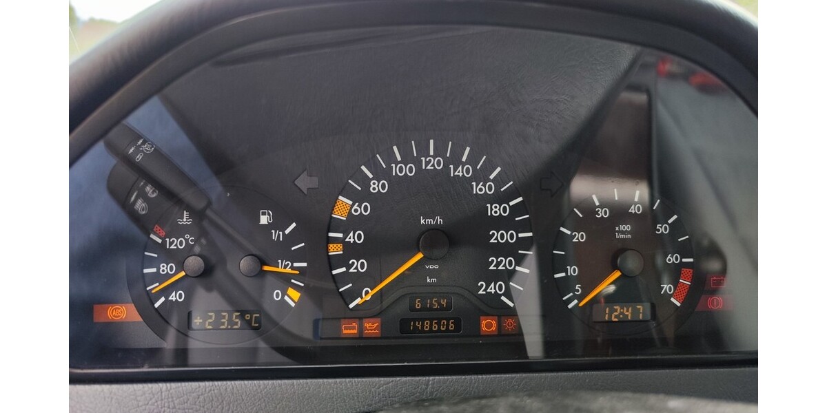 Mercedes-Benz C 230 148.600 km 5.000 &euro; Uhingen 73066